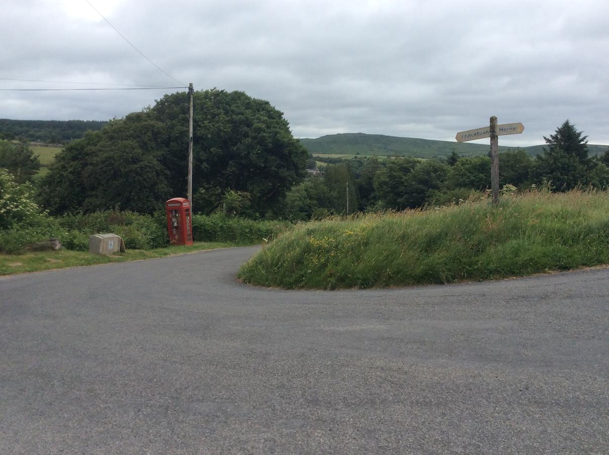 The Forest Inn Dartmoor Yelverton Buitenkant foto